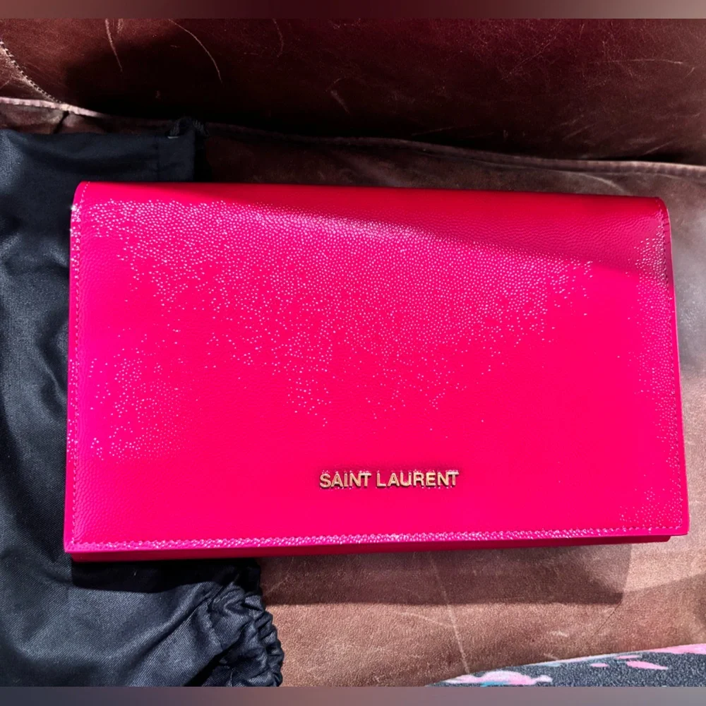 Authentic Saint Laurent Grain de Poudre Classic Letters Chain Wallet Fuchsia - Picture 2 of 6